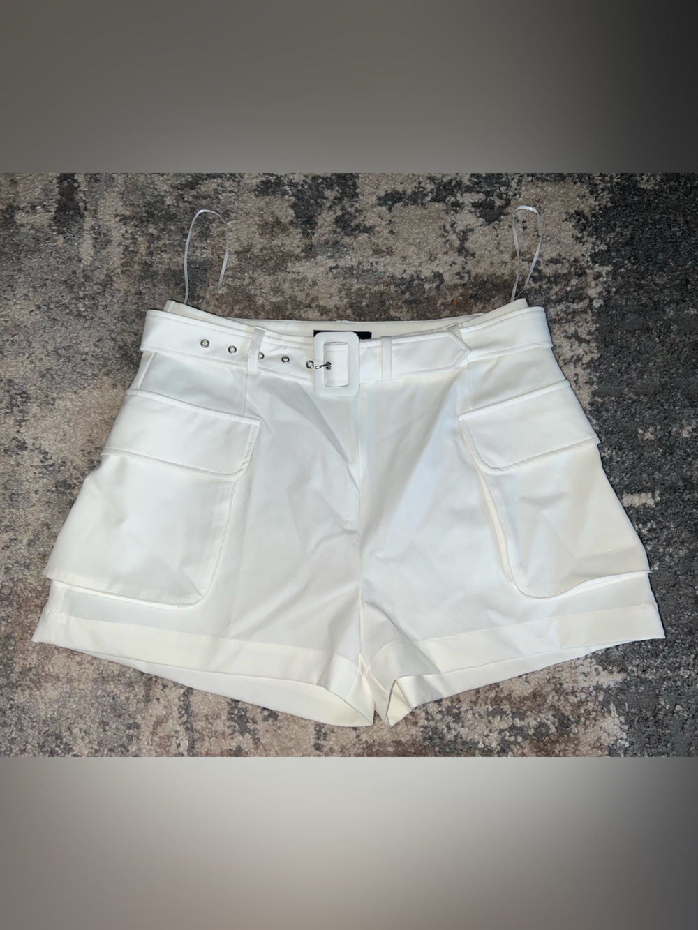 AKIRA White High-Rise Cargo Shorts with Belt